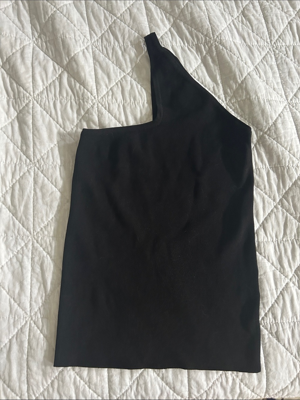 Who What Wear Black One-Shoulder Summer Top